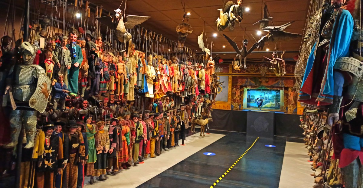 13 puppet wonderlands with knights, dragons, and Muppets