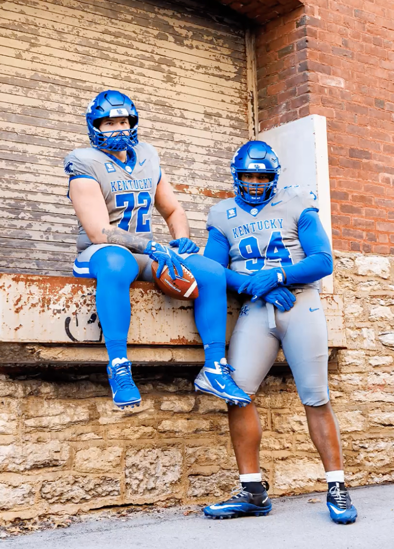Kentucky unveils uniform combination against Vanderbilt