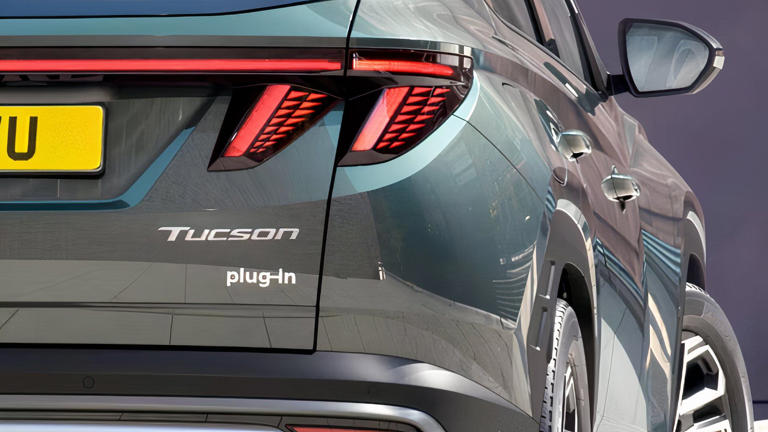 The 2026 Hyundai Tucson PHEV beats Toyota’s RAV4 on price, but does it ...