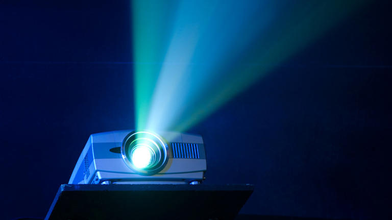 How far away from the wall should you set up your home projector? It ...