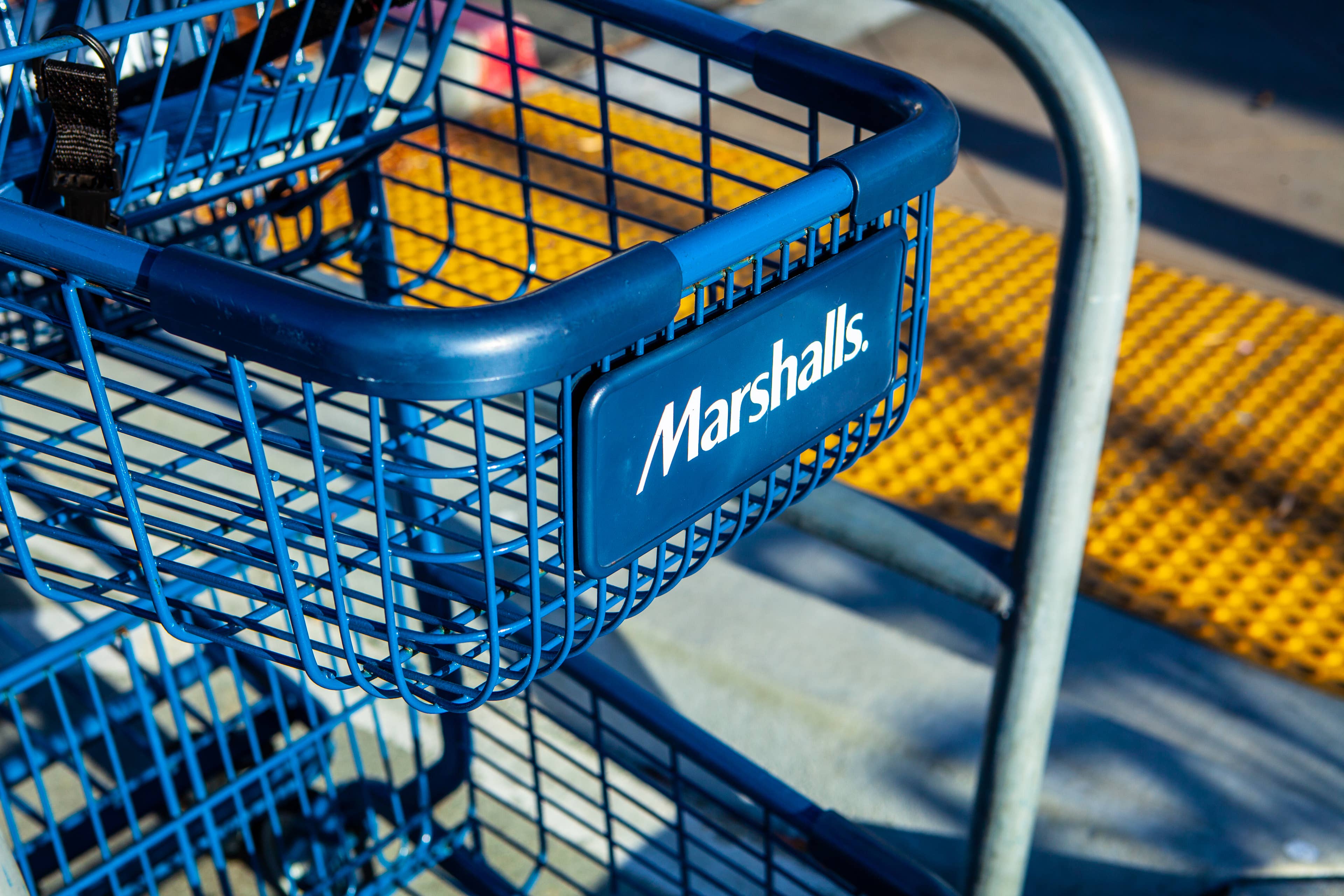 Marshalls is selling a $50 reversible quilt that delivers instant cabin ...