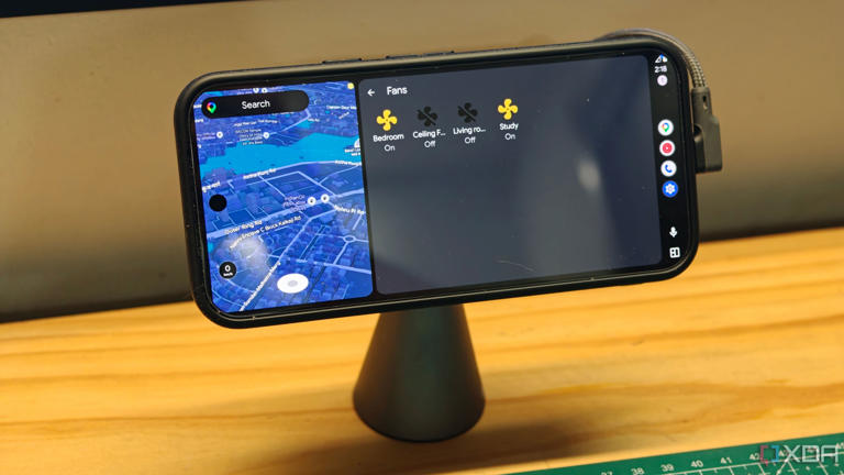 I put a $20 USB hub in my car, and now my dash cam, phone, and Android ...