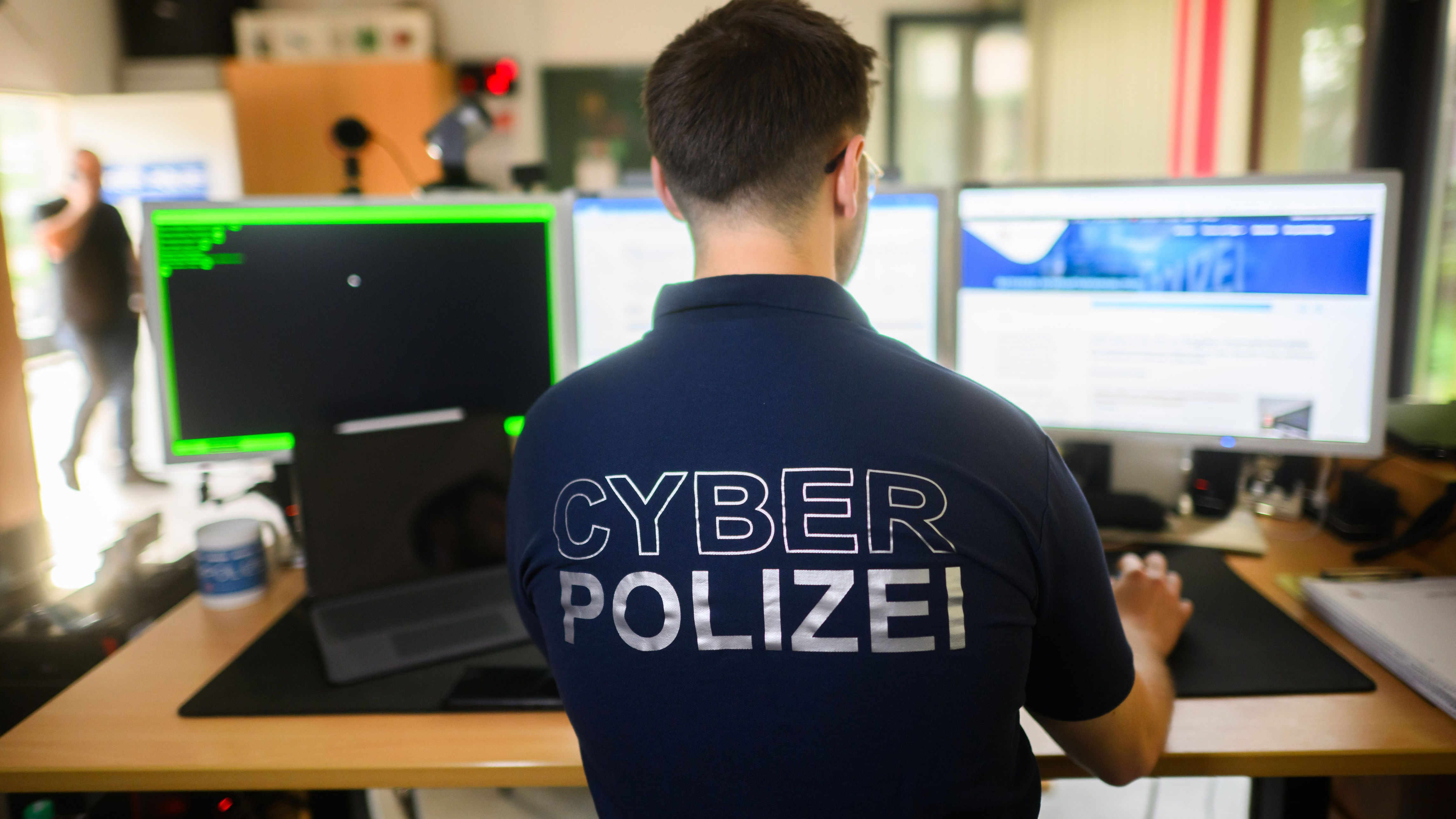 Bitte keine halben Sachen bei der Polizei-Software