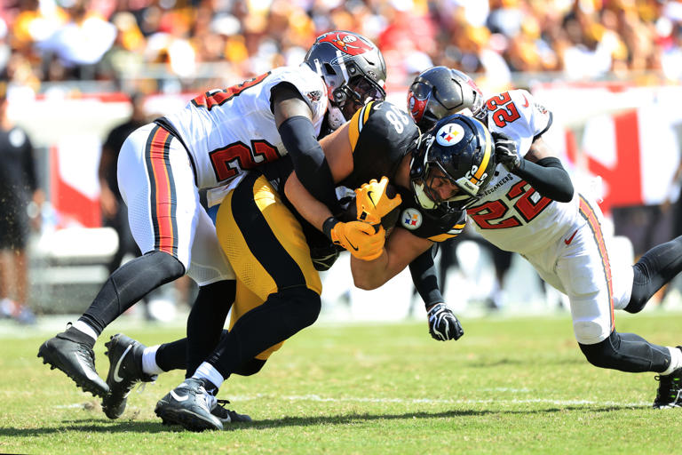 3rd and long continues to haunt the Bucs defense