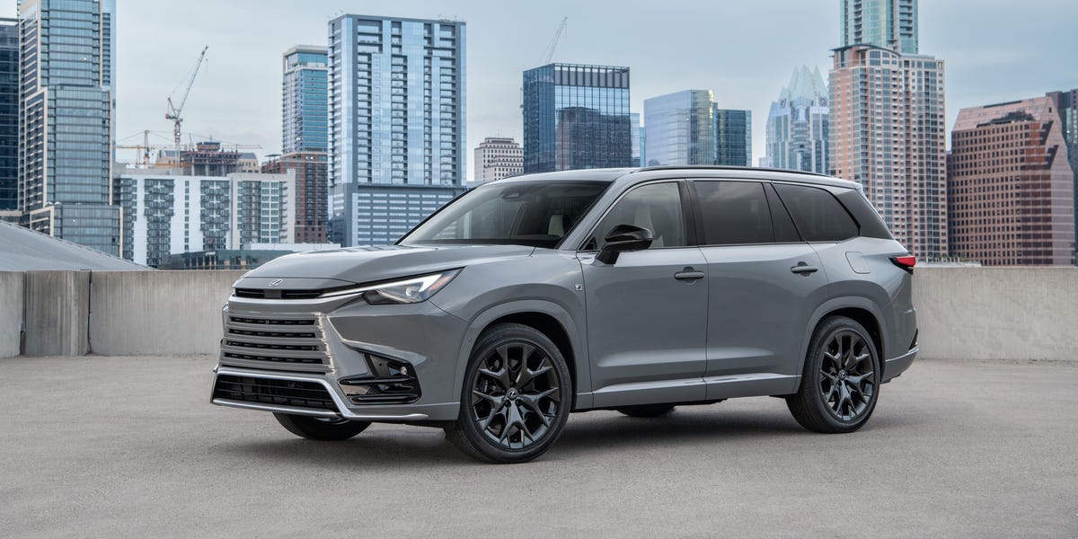 Lexus kills the plug-in hybrid TX550h+ for 2027, but the gas-fed TX and ...