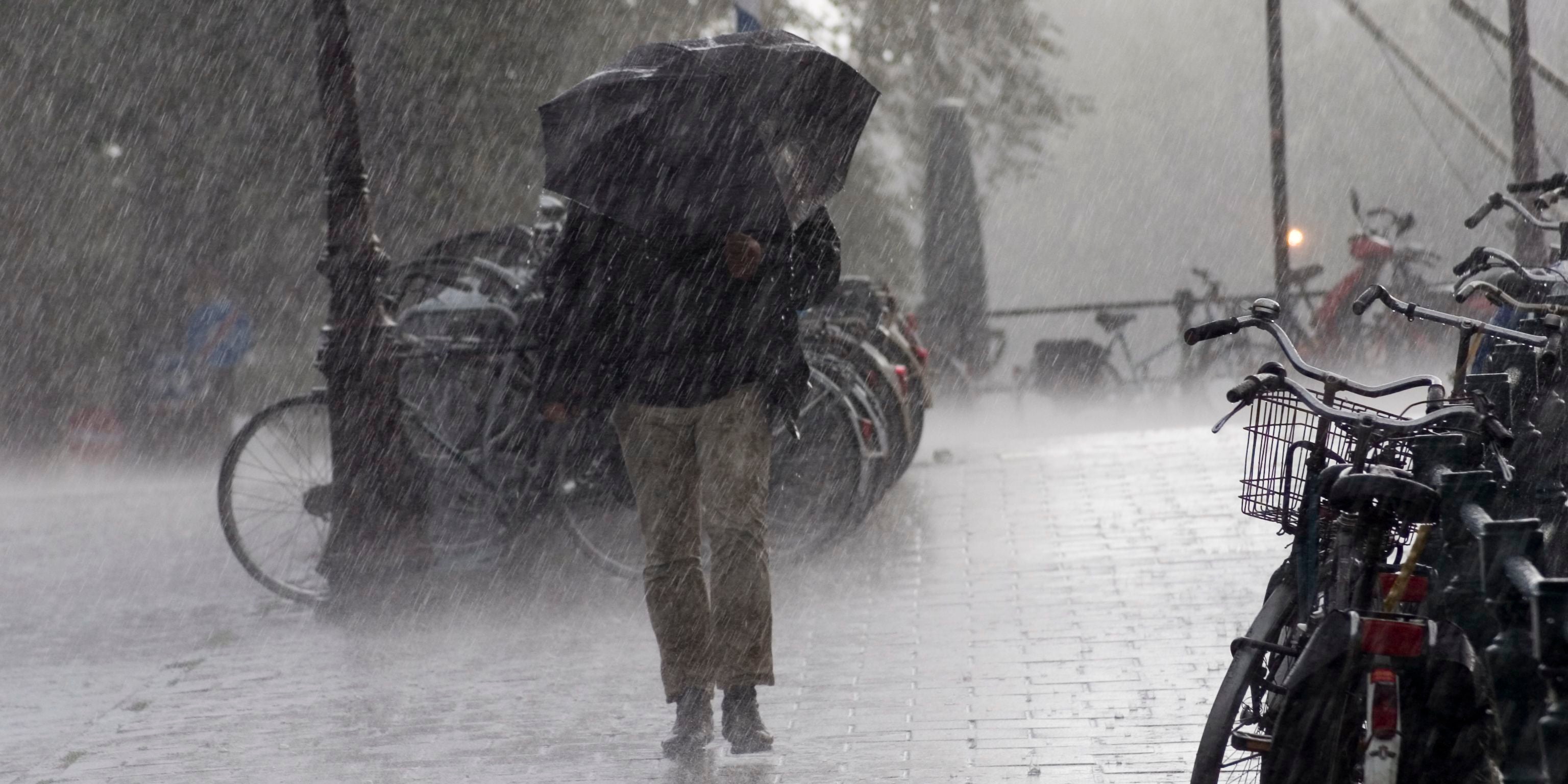 Wettersturz: Jetzt kommen 100 Liter Regen