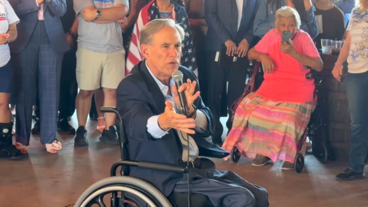 Gov. Greg Abbott campaigns in Corpus Christi, weighs in on Fair Water Amendment
