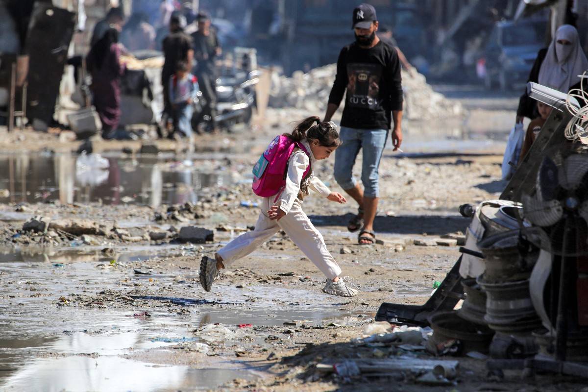 Palestinian students risk falling behind in global AI education race