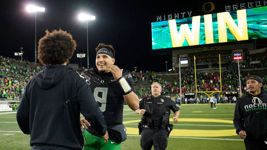 Dan Lanning gets real about Oregon Ducks quarterback competition for ...