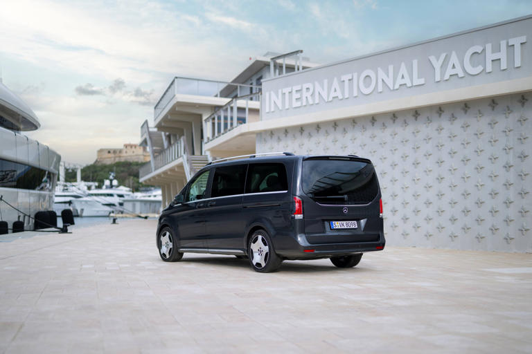 Mercedes-Benz V-Class targets domestic minivan market