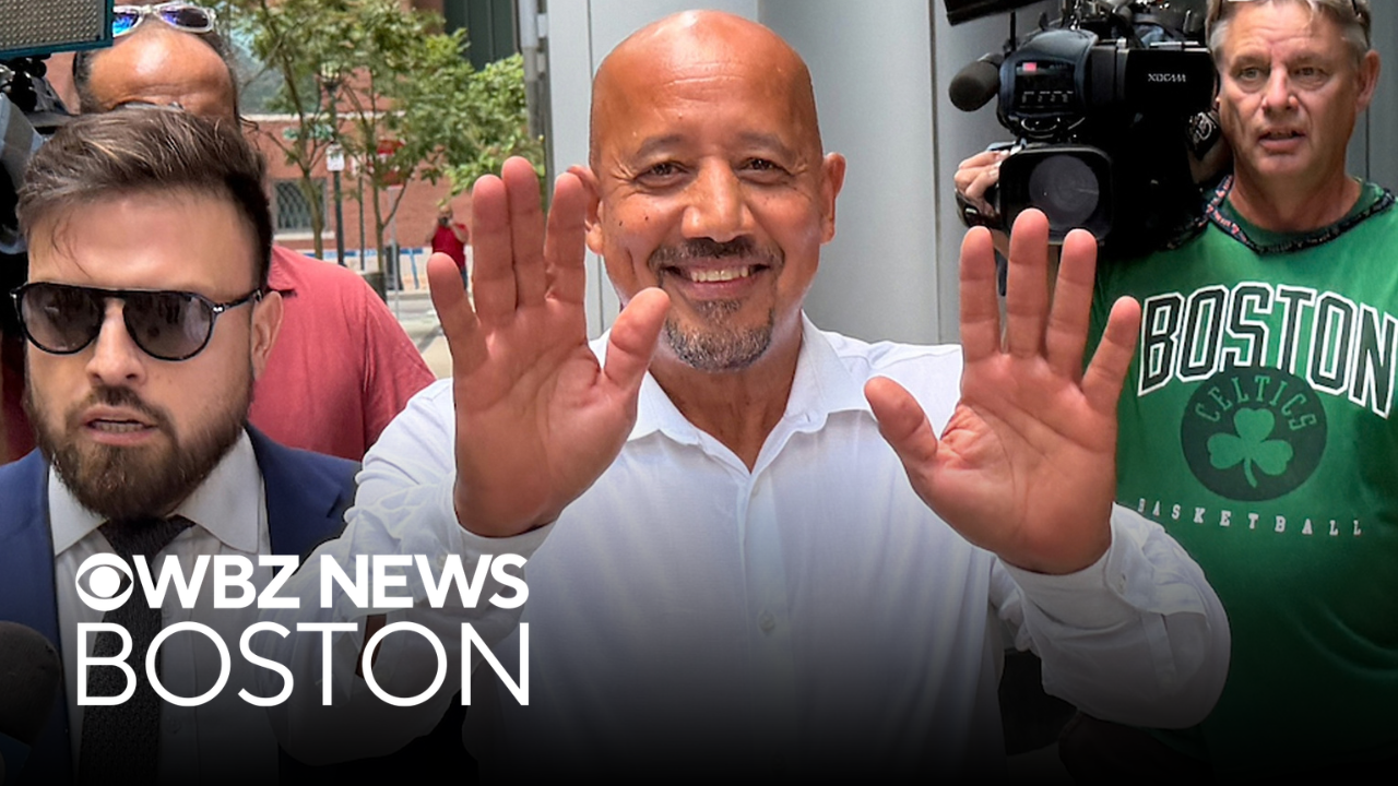 Lawrence City Council votes no confidence in mayor amid criminal cases