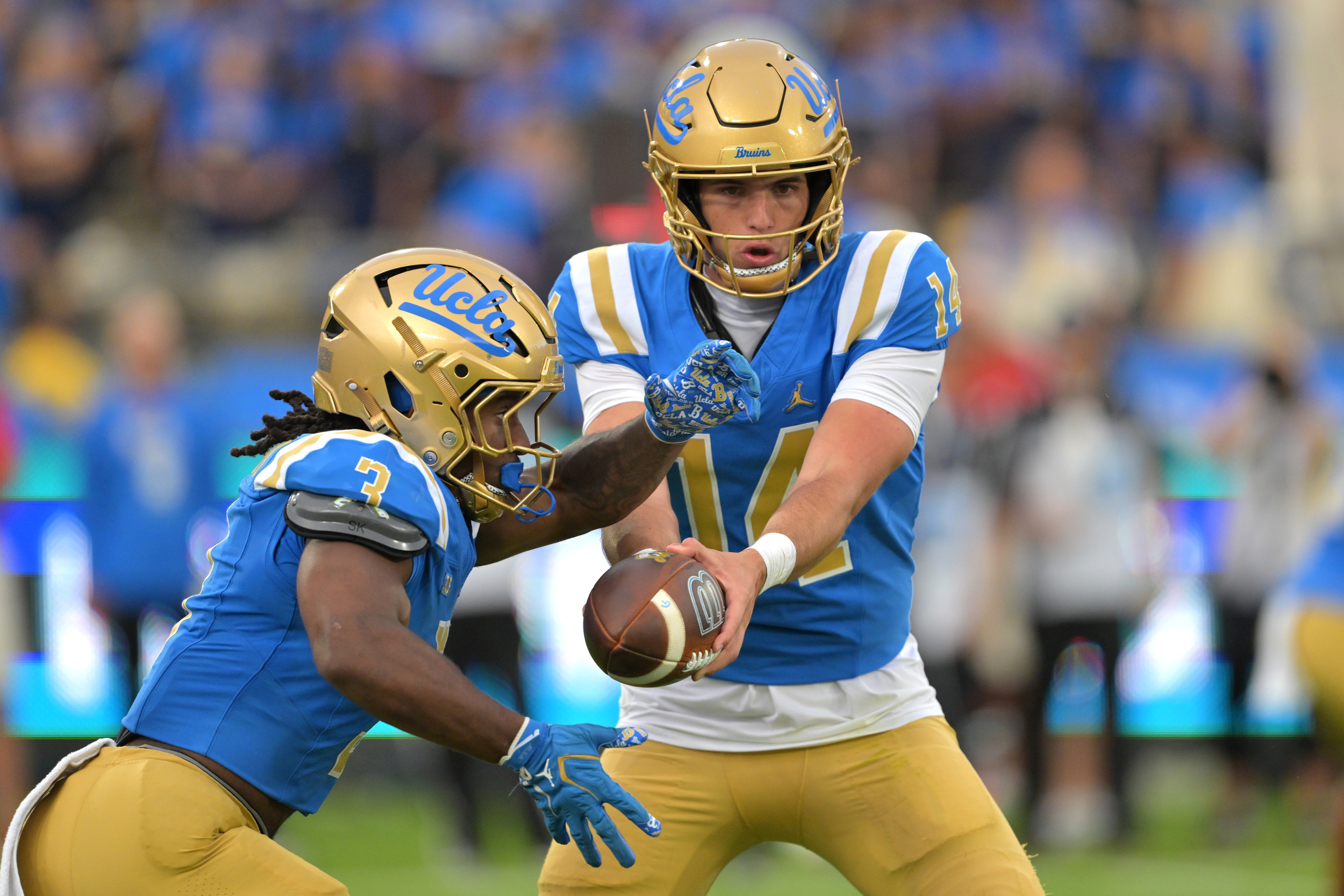 No. 9 UCLA strives to stay undefeated in matchup vs. Michigan State