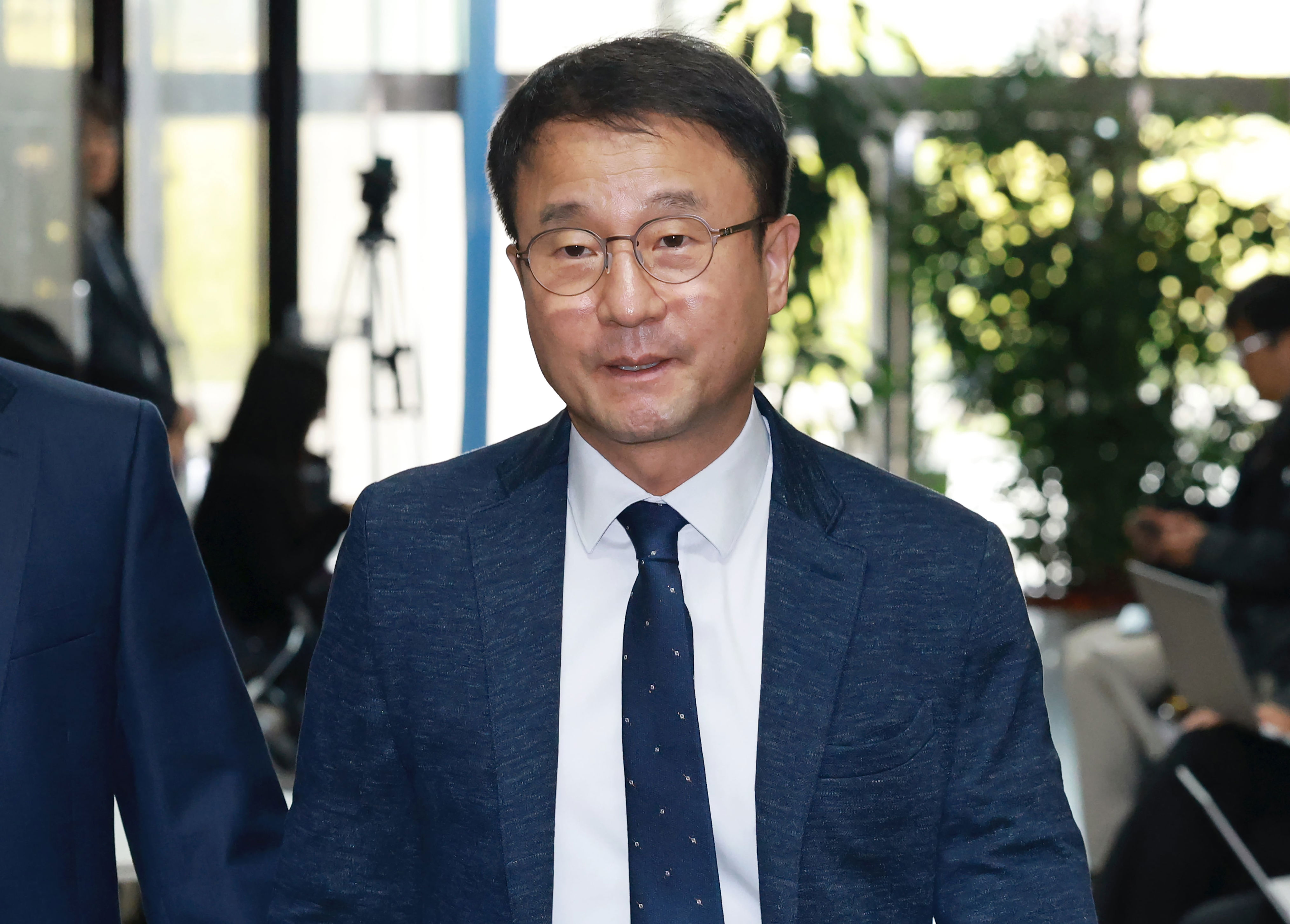 Democratic Party leader Han Byung-do criticizes USFK commander's DMZ ...
