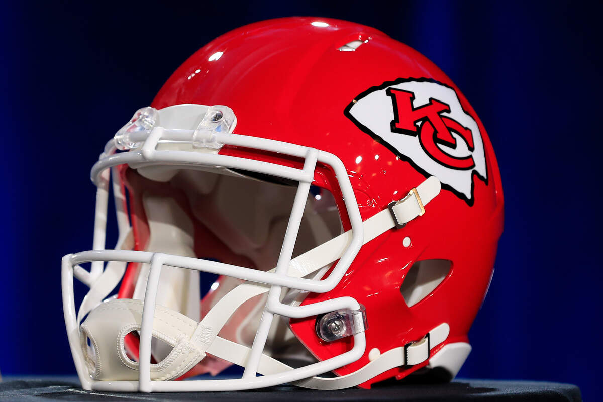 Chiefs to sign former Indiana All-America linebacker Aiden Fisher: source