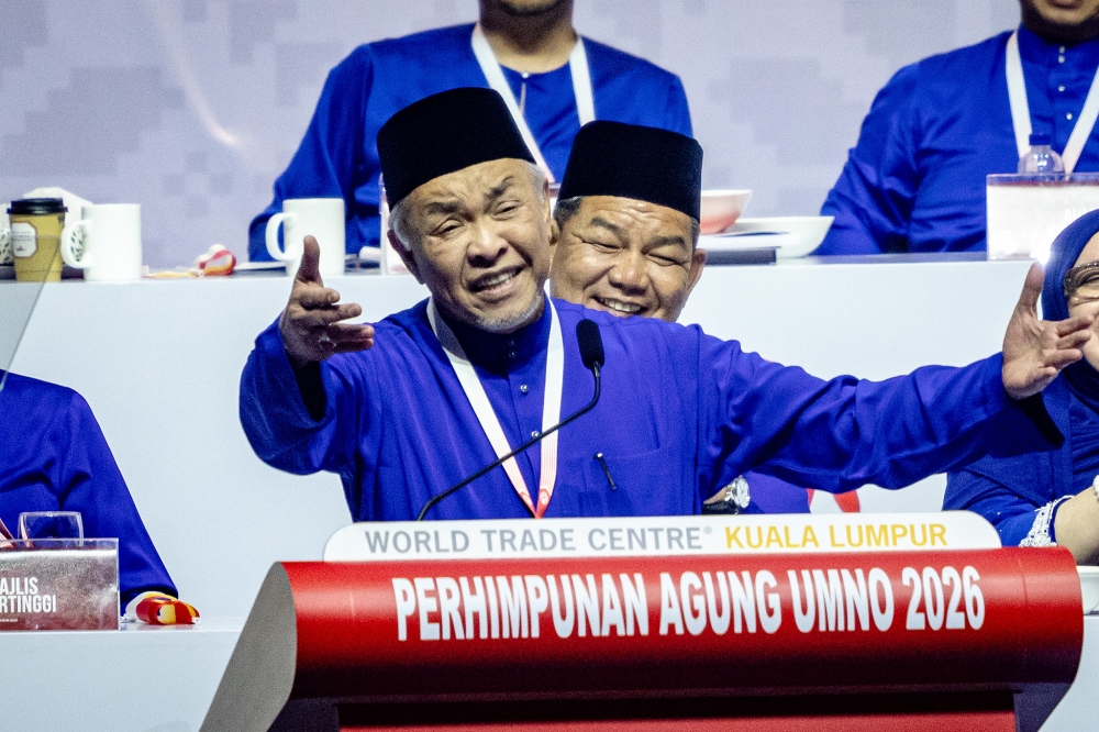 High Court stays Malaysian Bar’s challenge against Zahid’s DNAA pending ...