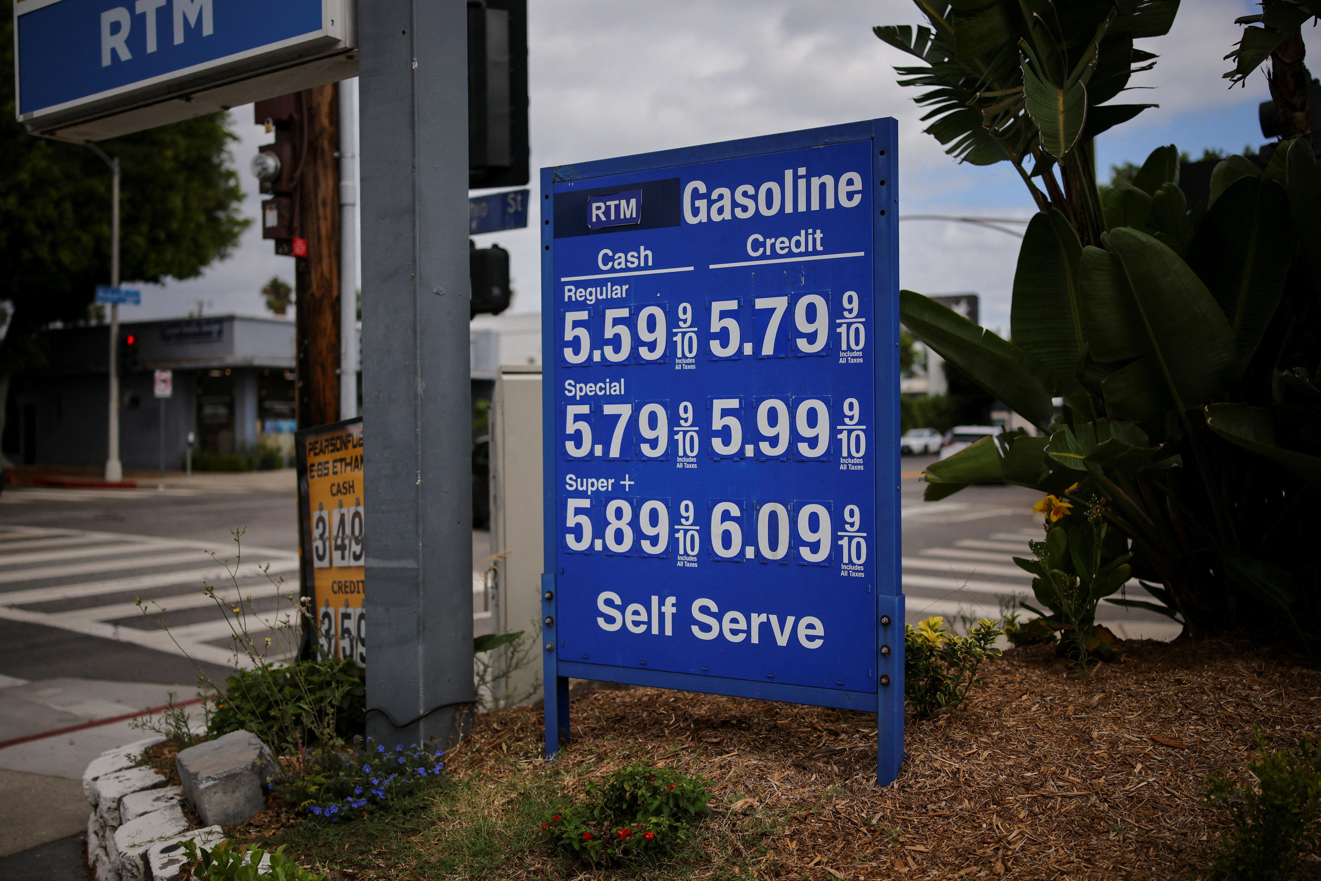 Average gas price in each US state, mid-October 2026