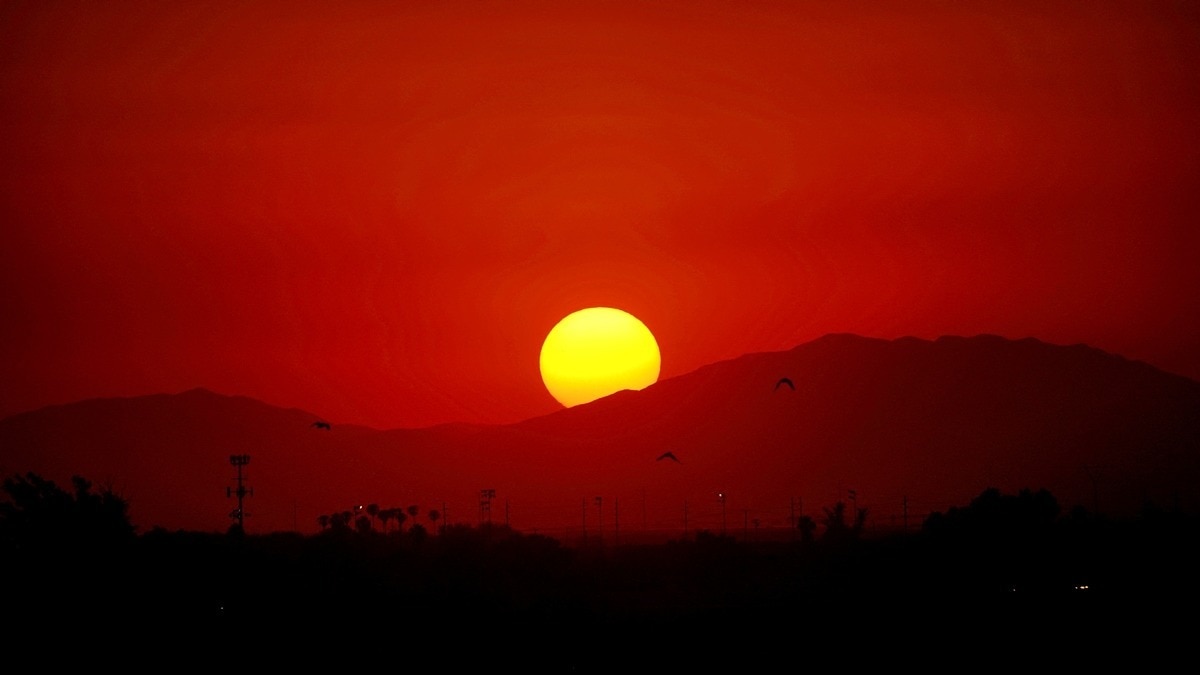 India knows heatwaves well. What is the new threat called heat storm?