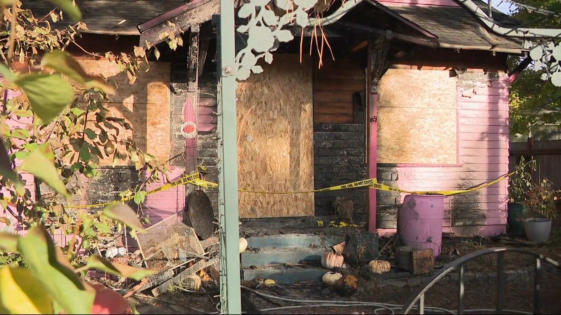 Unattended candles blamed for Aloha house fire