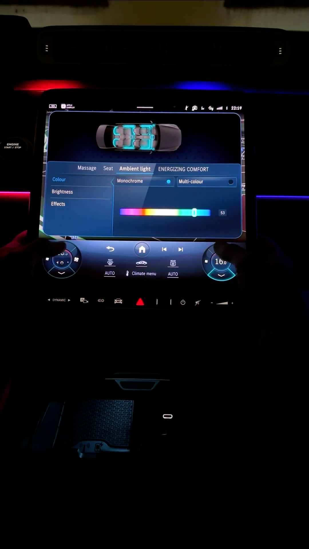 Mercedes S-Class ambient lighting changes color when temperature is ...
