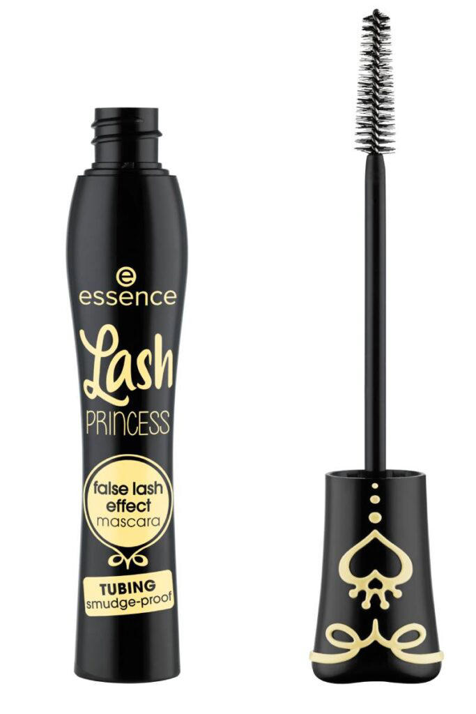 Il tubing mascara è la rivoluzione per ciglia definite e a lunga tenuta