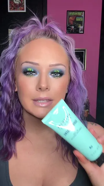 Fake tan makeup!