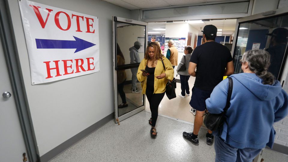 Desire for change, anti-Trump feelings fuel Democrats’ midterms ...