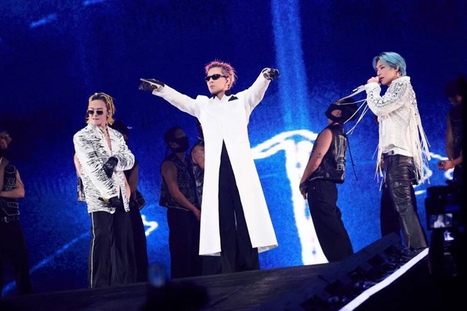 Sôi động thị trường mua bán, cho thuê lightstick của nhóm Bigbang