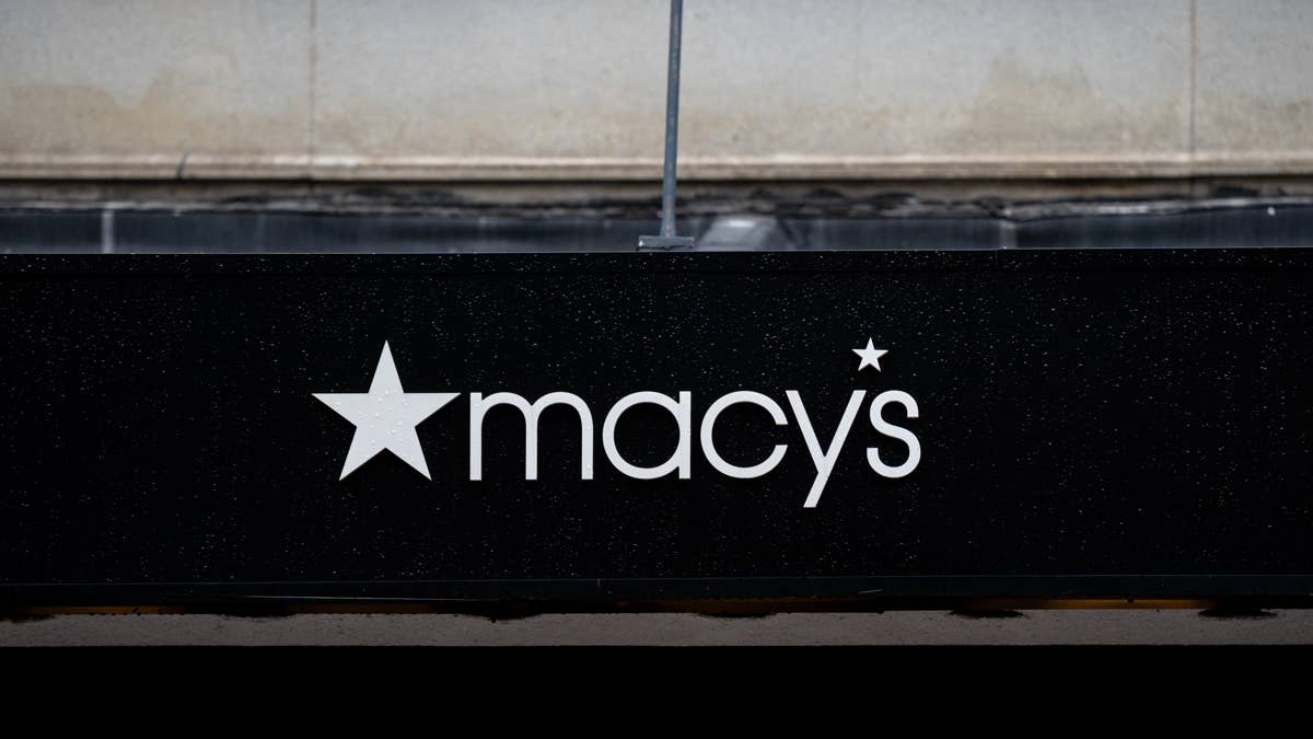 Macy’s is selling Levi’s cozy sherpa-lined corduroy trucker jacket for ...
