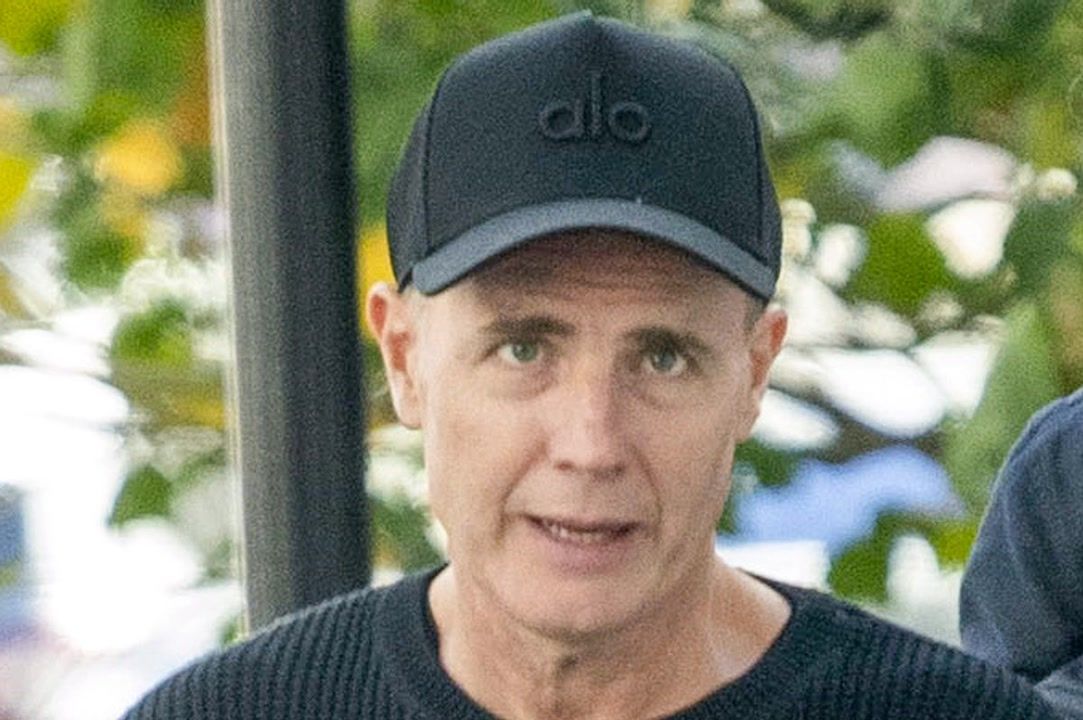 Take That's Gary Barlow New Look as He Shaves Off Famous Beard After ...