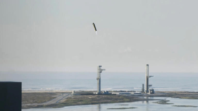 SpaceX to catch Starship falling from space, Musk says it will fly ...
