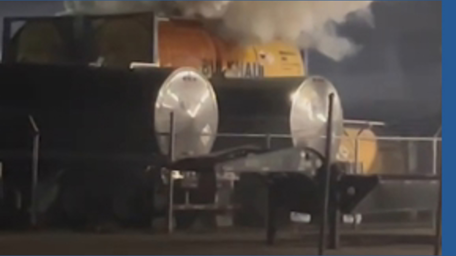 Raw video: Chemical plume in north Toledo