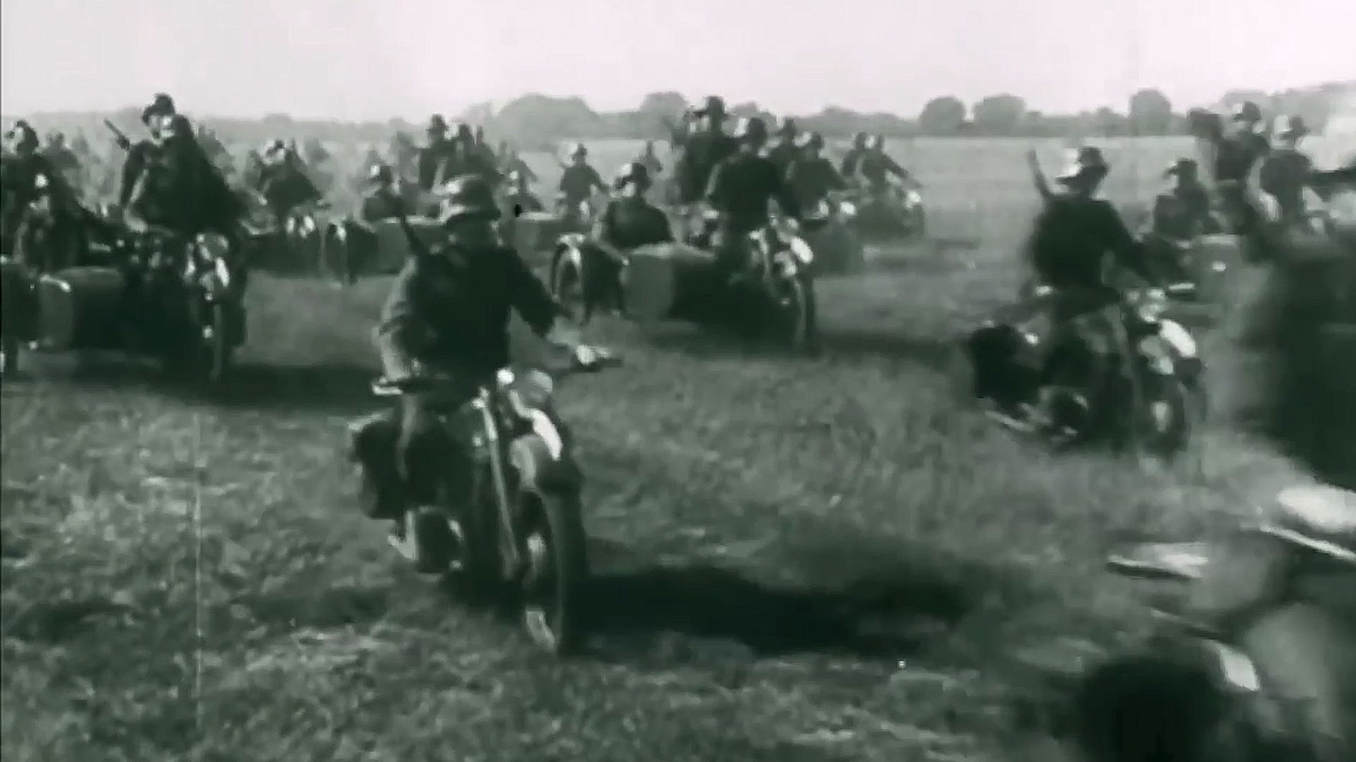 Blitzkrieg east: The race to Moscow