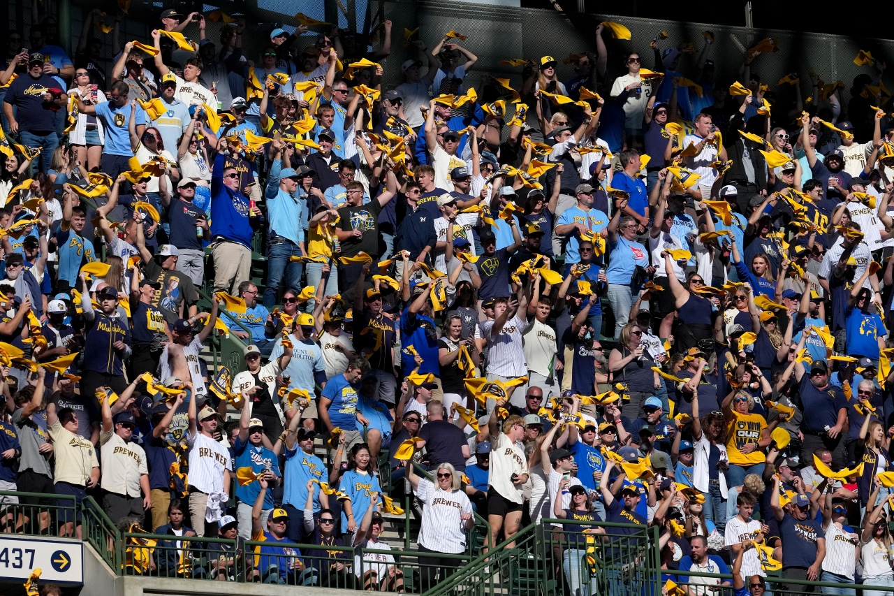 Golden ticket, nosebleed seats: The offer that left Brewers fans stewing
