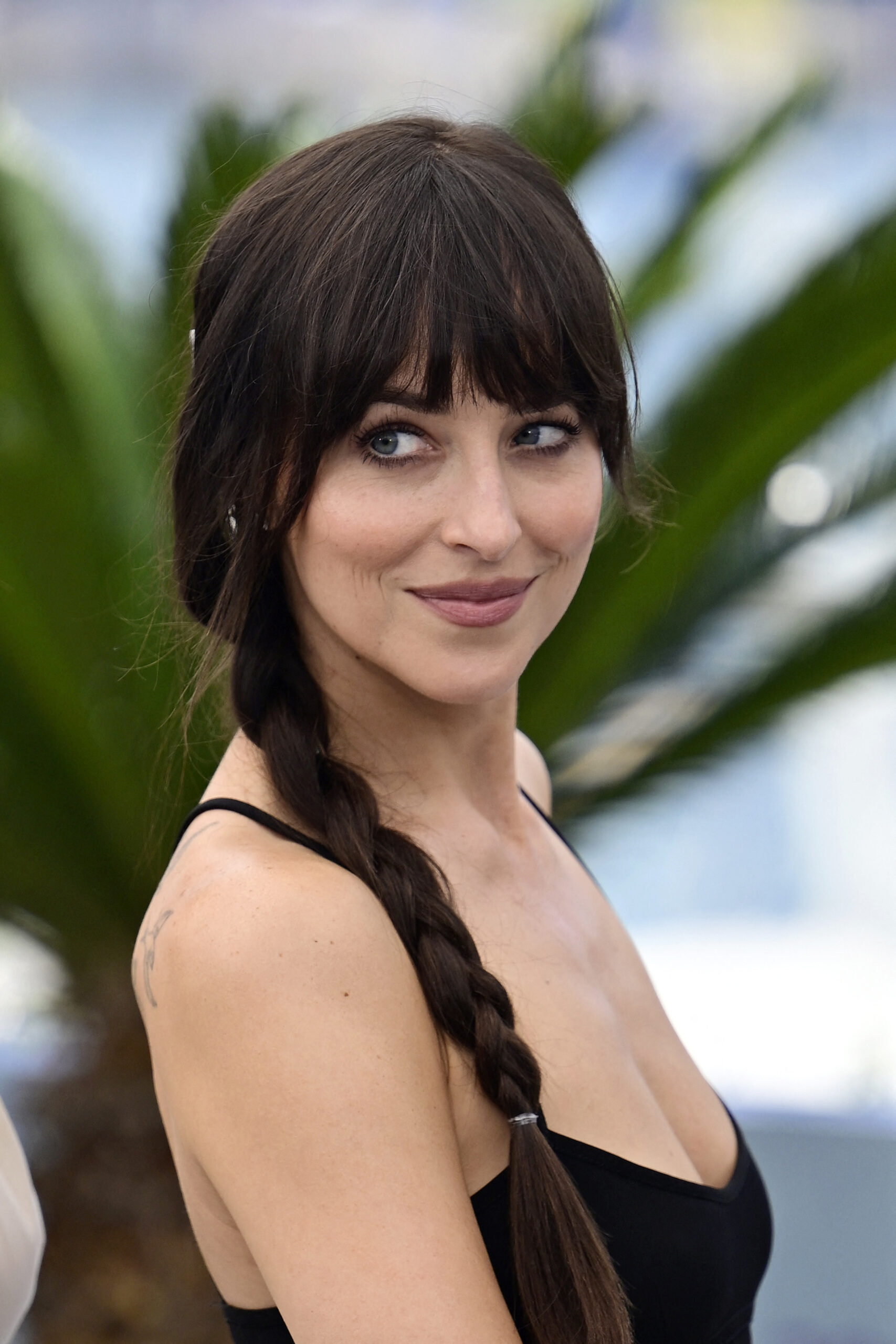 Dakota Johnson does not want to commit to Machine Gun Kelly: it's very ...
