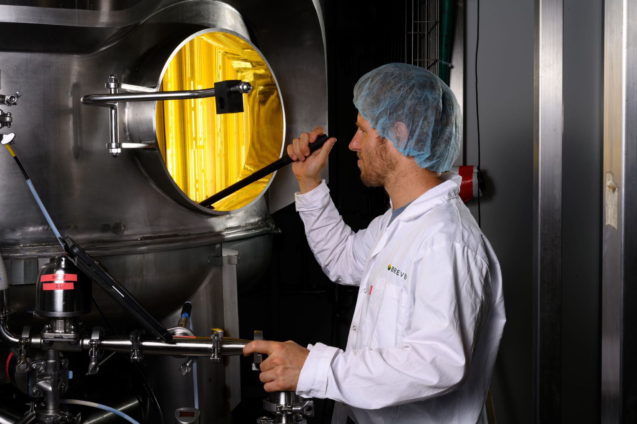 Brevel, Wave Group build illuminated fermentation biomanufacturing plant