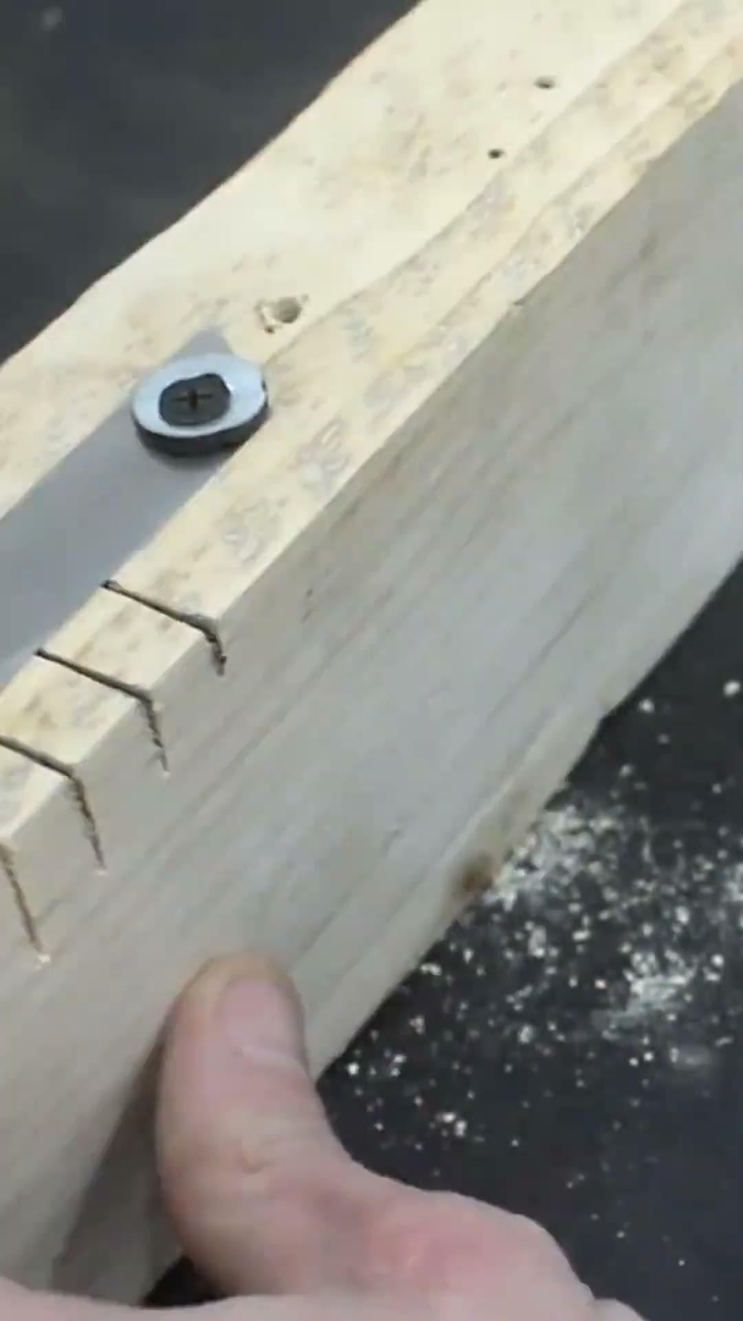 DIY plastic bottle cutter: Transform bottles into strong plastic rope!