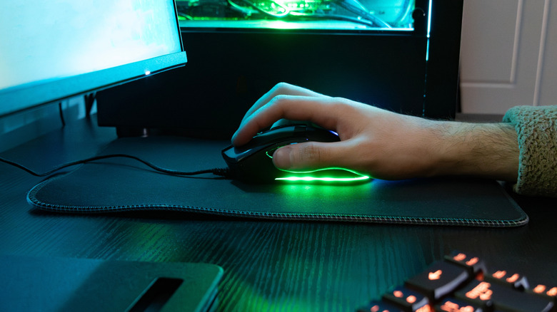 Laser vs optical mouse: The pros and cons of each explained
