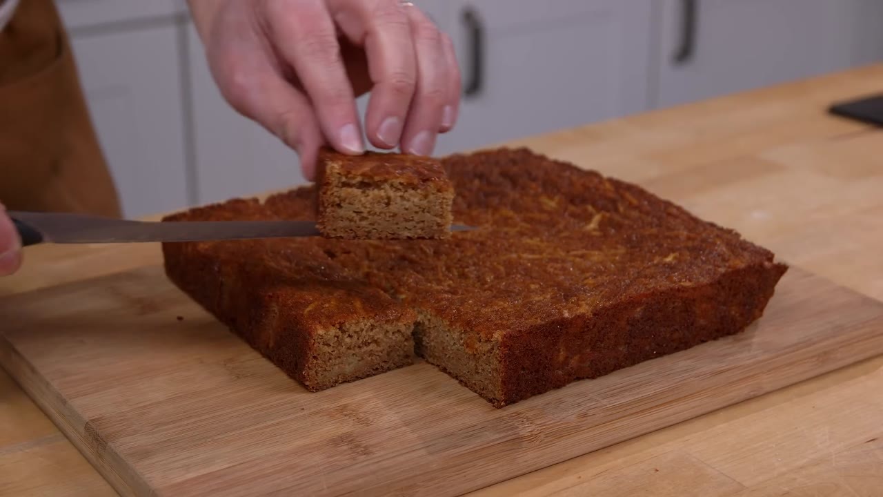 Grating apples instead of chopping them makes a better apple cake