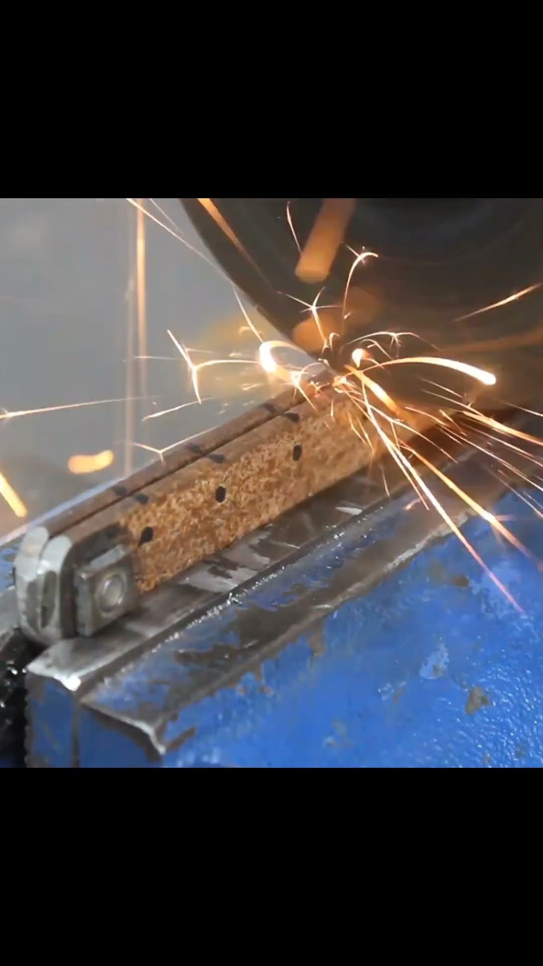 DIY wire stripper: Easy scrap metal tool anyone can make!