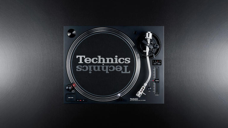 Bose makes a shock purchase, Technics’ latest turntable, a $45k ...