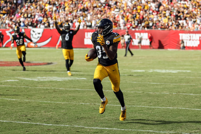 NFL awards: Jaylin Noel, Tre Tucker, and Jamel Dean are the AFC’s week ...