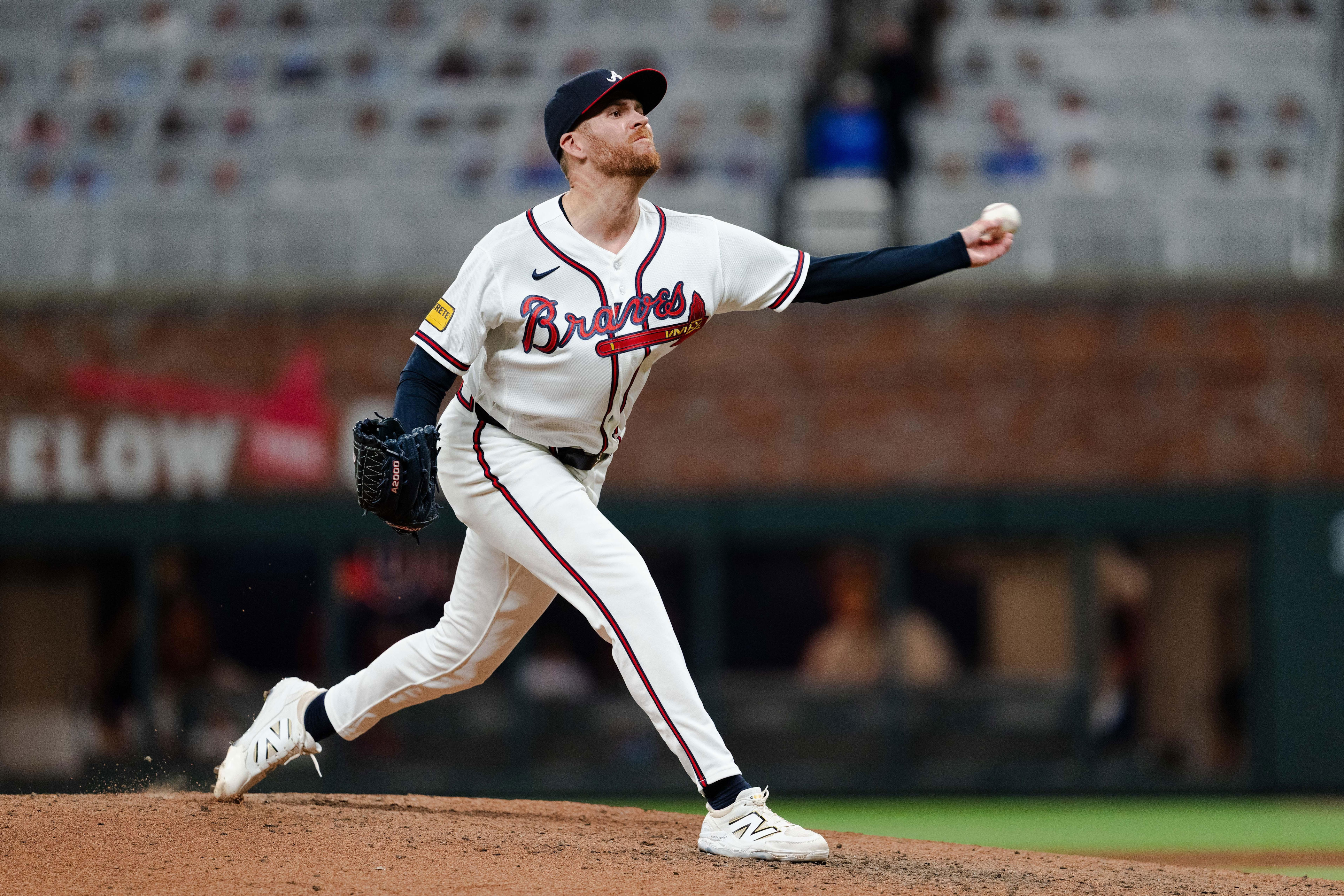 Braves news: Aaron Bummer season review, free agent battle, and more