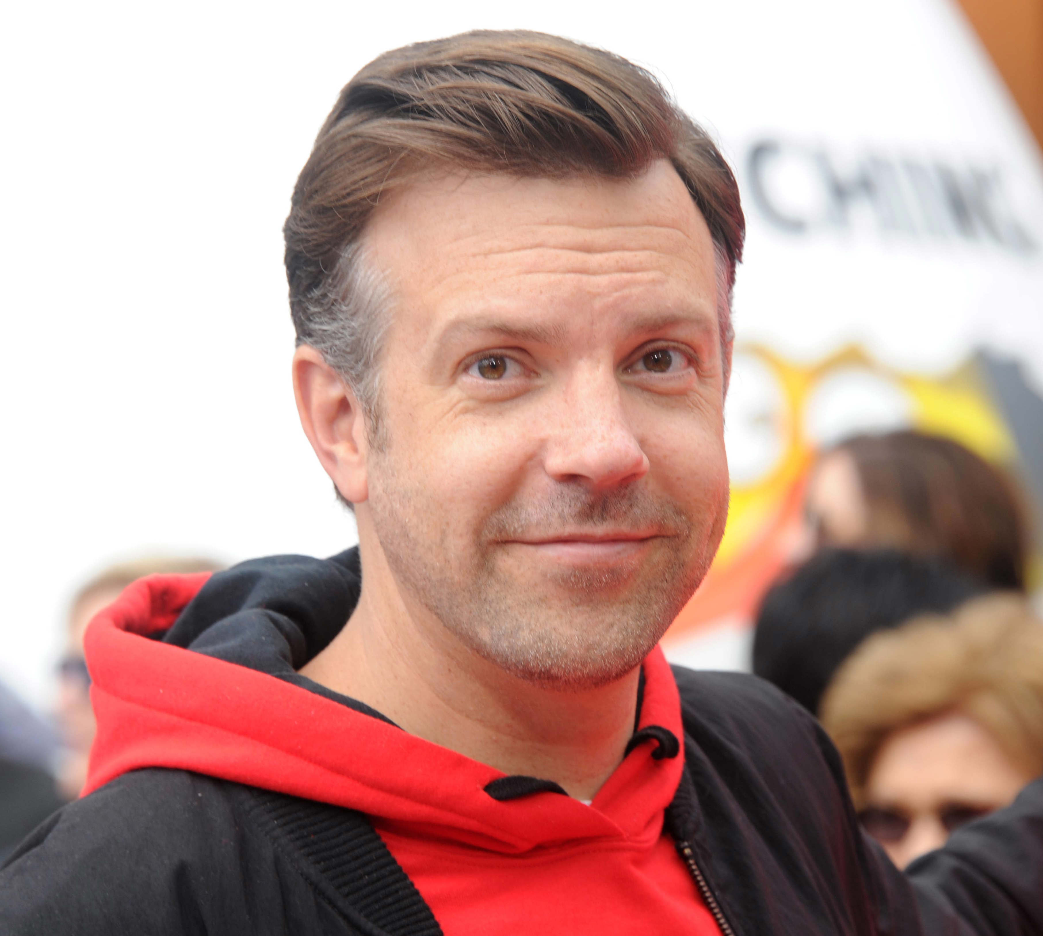 Jason Sudeikis reveals how his father's drinking shaped his comedy style