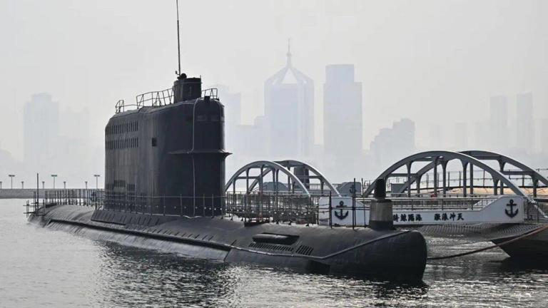China reveals advanced nuclear subs in Pacific test; a look inside its ...