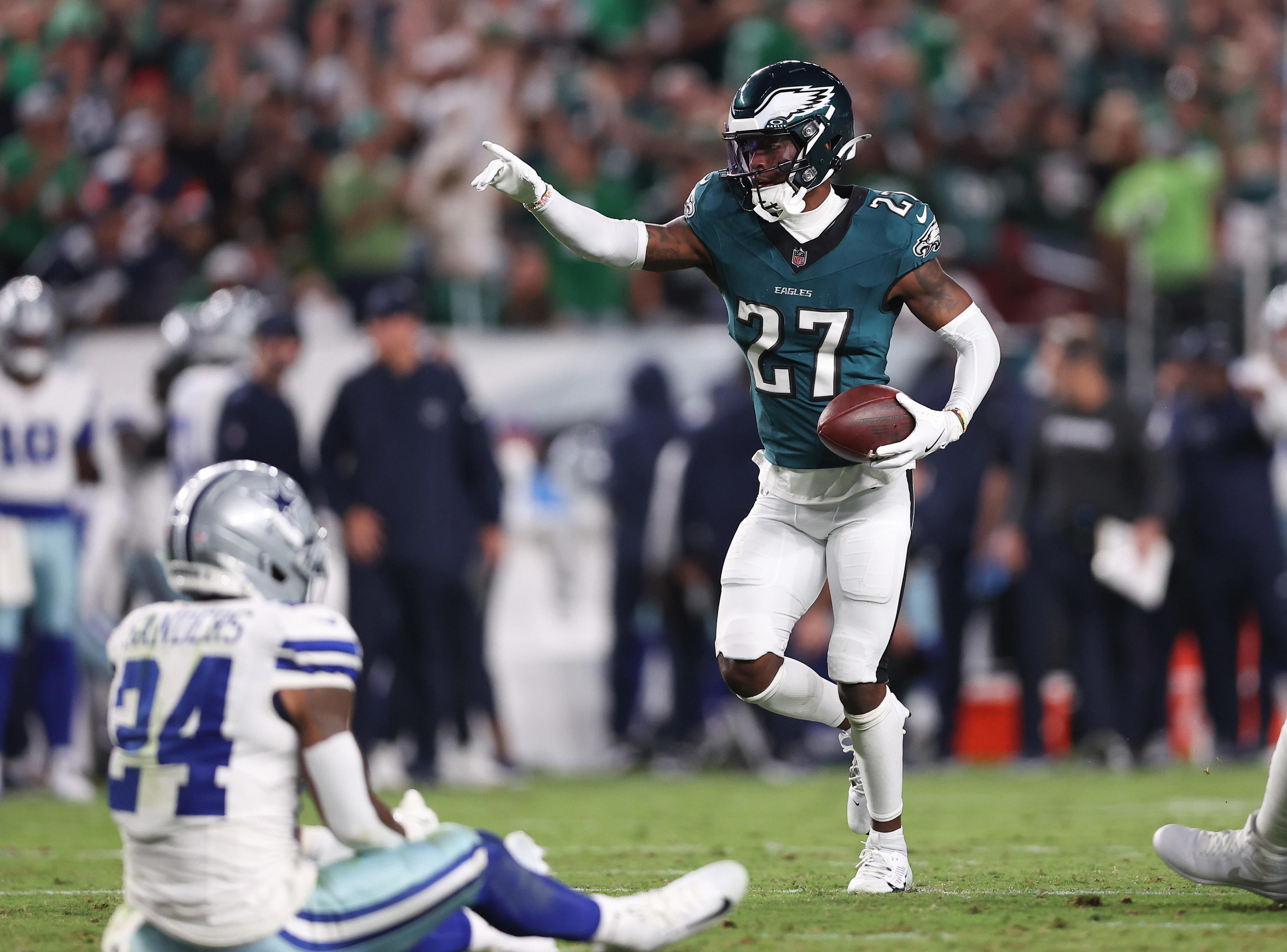 What channel is Eagles-Cowboys Monday Night Football game on TV tonight ...