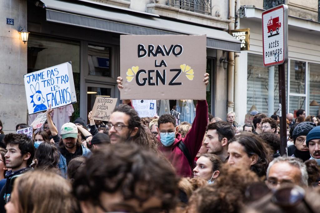 En sapant l'autorité des parents, l’État scie la branche sur laquelle ...