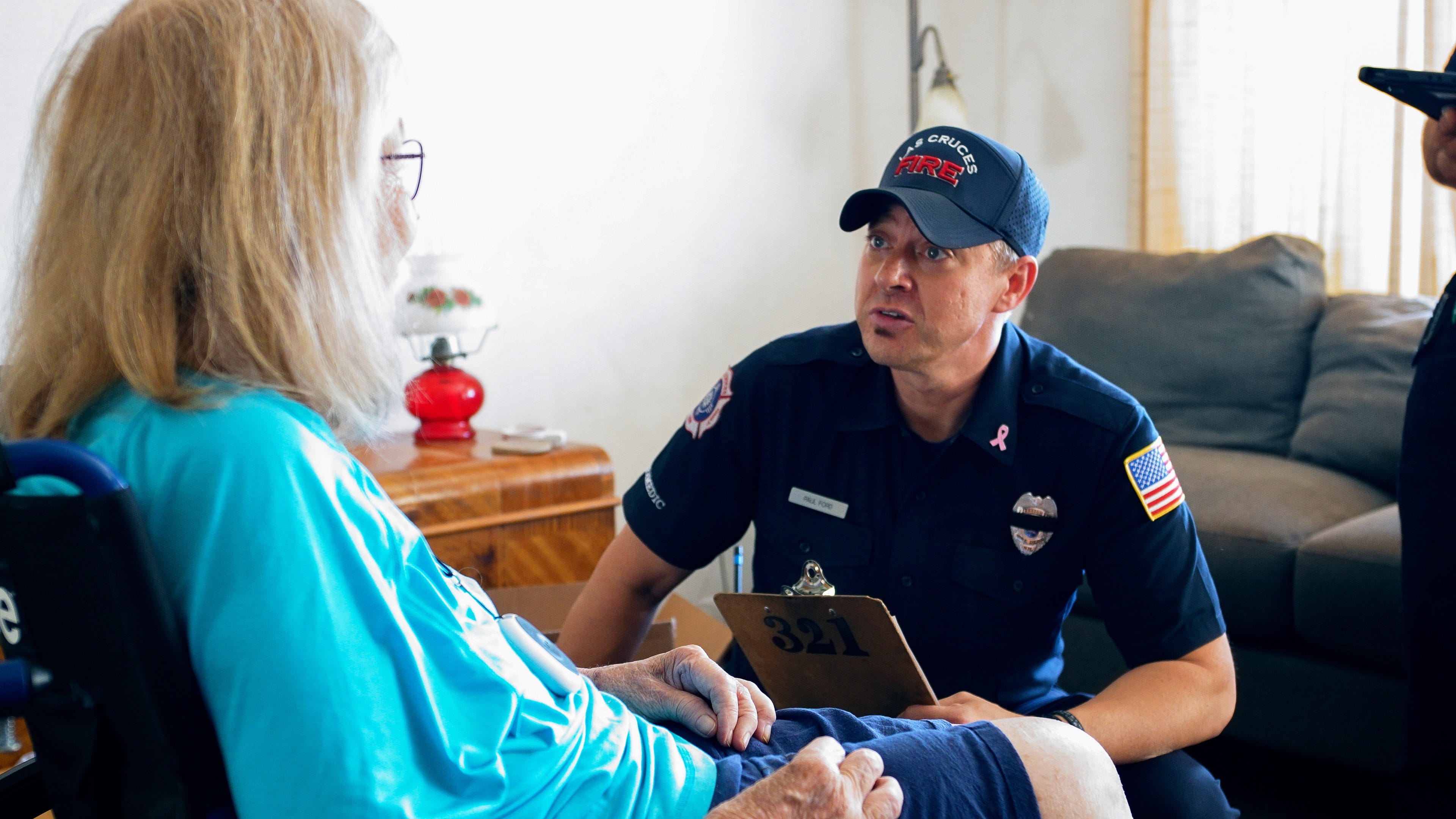 Firefighters call Las Cruces residents every day for 'Vecino Program'