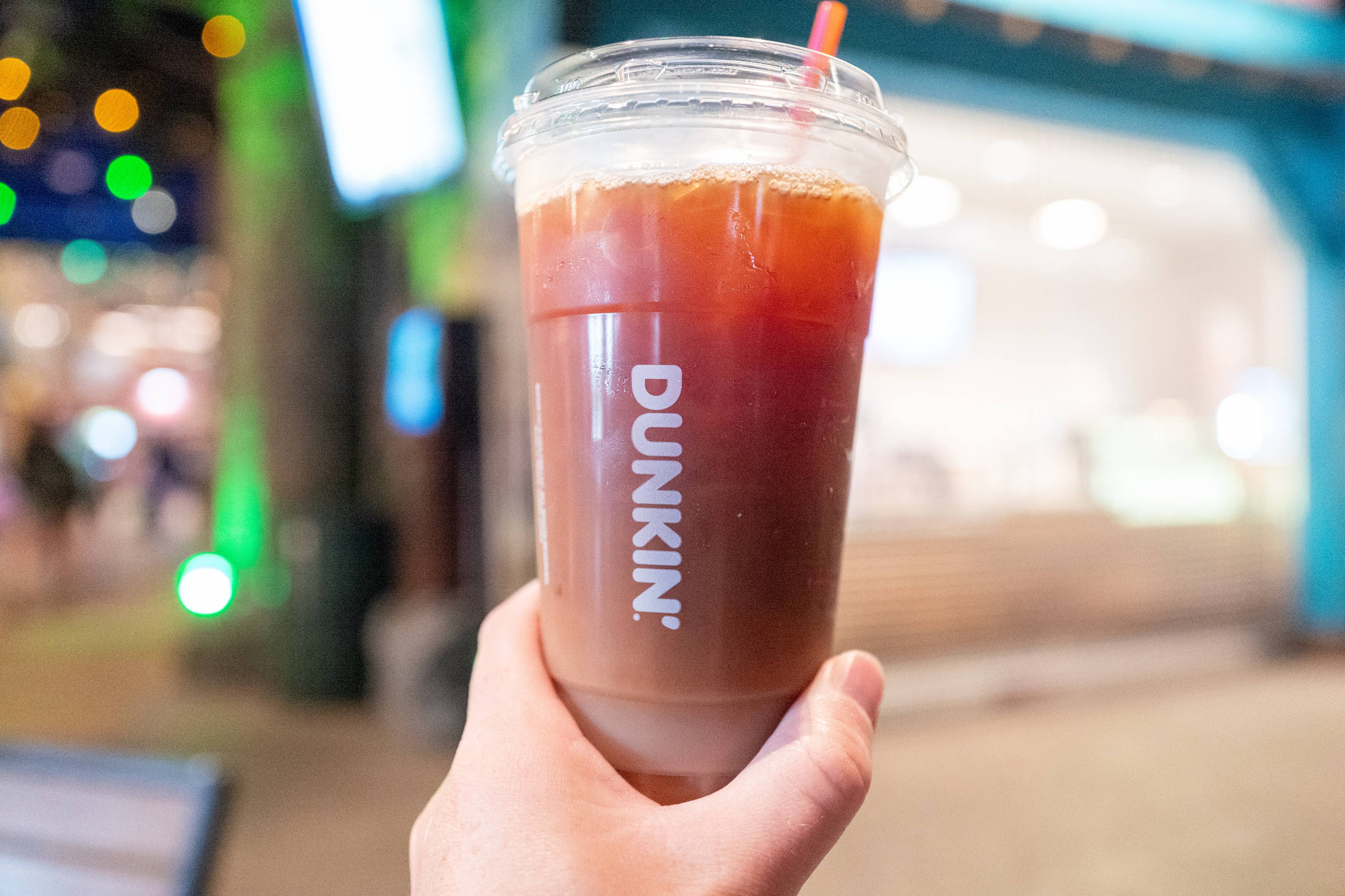 Dunkin’ Donuts is giving away 1 million free coffees on October 21—here ...
