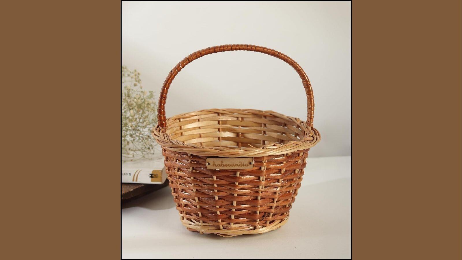 Decorative baskets that turn your dining table into a showpiece