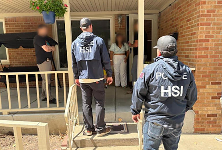 Homeland Security agents making an arrest in the Kansas City area. / Credit: X/@HSIKansasCity